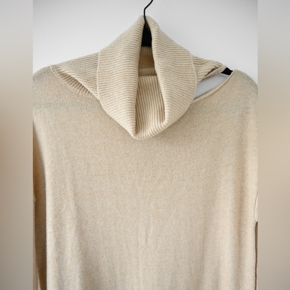 Paige Raundi Dress - Picture 5 of 8